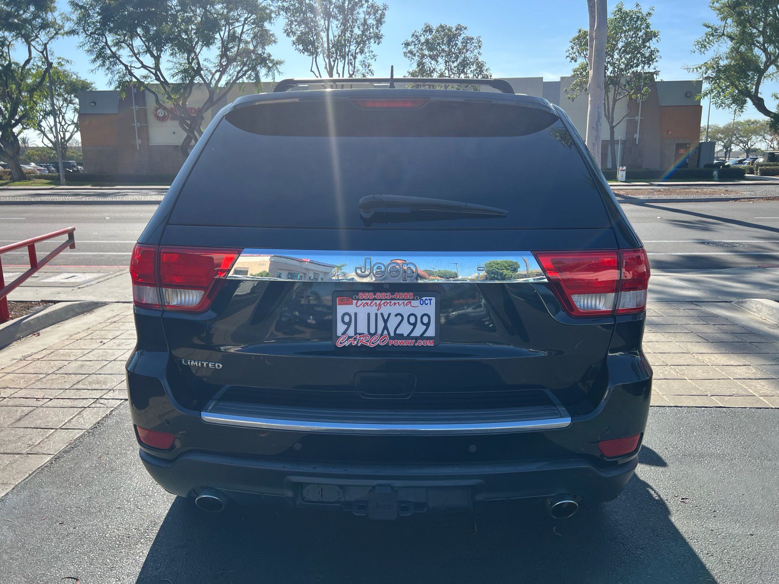 Used 2013 Jeep Grand Cherokee Limited w/ Luxury Group II RWD image 6