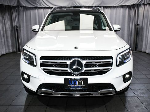 Used 2022 Mercedes-Benz GLB 250 4MATIC image 2