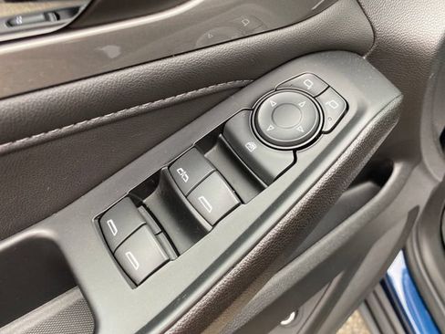Certified 2023 Chevrolet Traverse LT FWD image 17