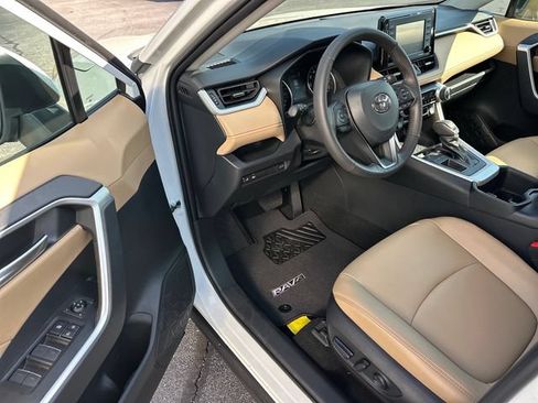 Used 2022 Toyota RAV4 XLE Premium FWD image 12