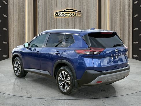 Used 2021 Nissan Rogue SV w/ Premium Package FWD image 5