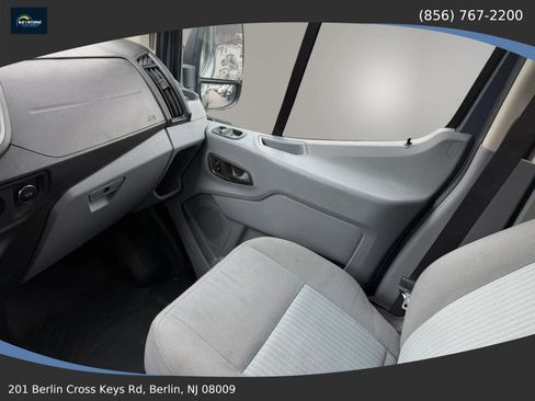 Used 2019 Ford Transit 250 148 High Roof Extended RWD image 18