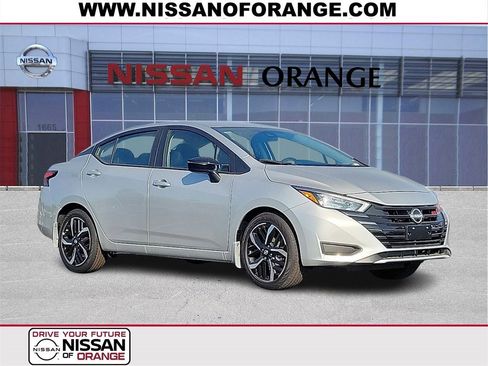 New 2025 Nissan Versa SR w/ Trunk Package image 1