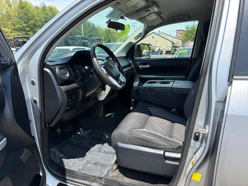 Used 2014 Toyota Tundra SR5 AWD/4WD image 13