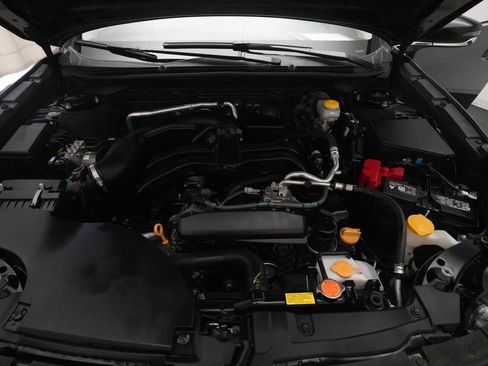 Used 2025 Subaru Outback Limited AWD/4WD image 3
