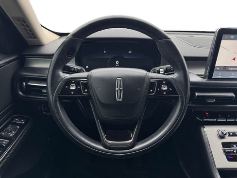 Used 2021 Lincoln Aviator Standard w/ Elements Package image 12