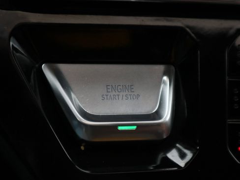 Used 2024 GMC Sierra 3500 Denali Ultimate AWD/4WD image 30