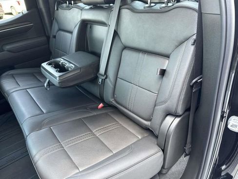 Used 2025 Chevrolet Silverado 1500 High Country w/ High Country Premium Package AWD/4WD image 31