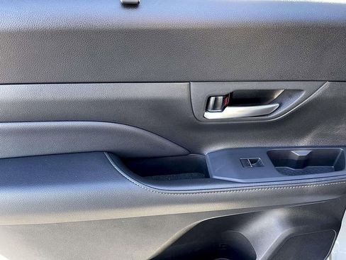 Used 2025 Toyota Grand Highlander FWD image 15
