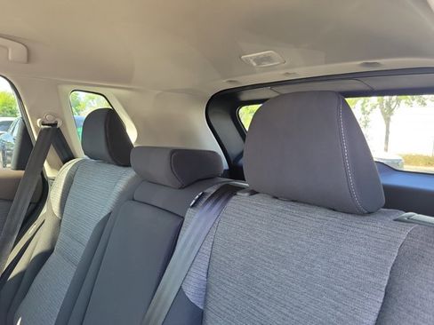 Used 2023 Nissan Rogue SV image 14