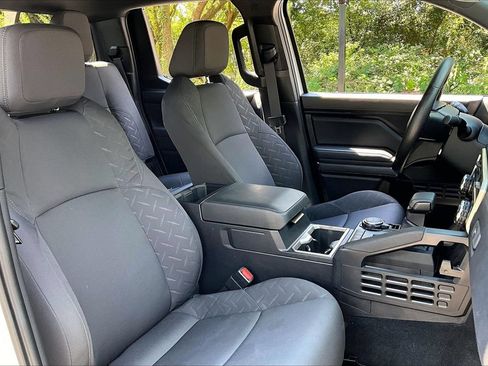 Used 2024 Toyota Tacoma SR5 AWD/4WD image 28
