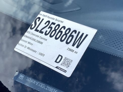 Used 2025 Chevrolet Equinox LT FWD image 30