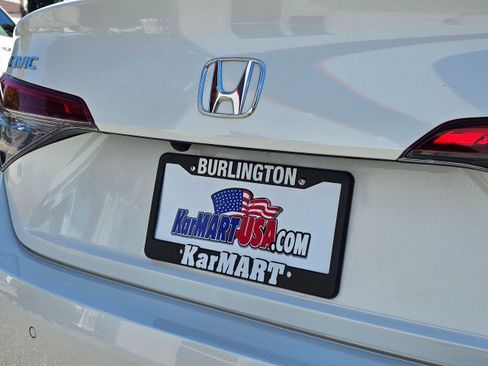 Used 2022 Honda Civic Touring image 16