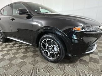 Used 2024 Alfa Romeo Tonale Ti w/ Active Assist Package AWD/4WD video 2