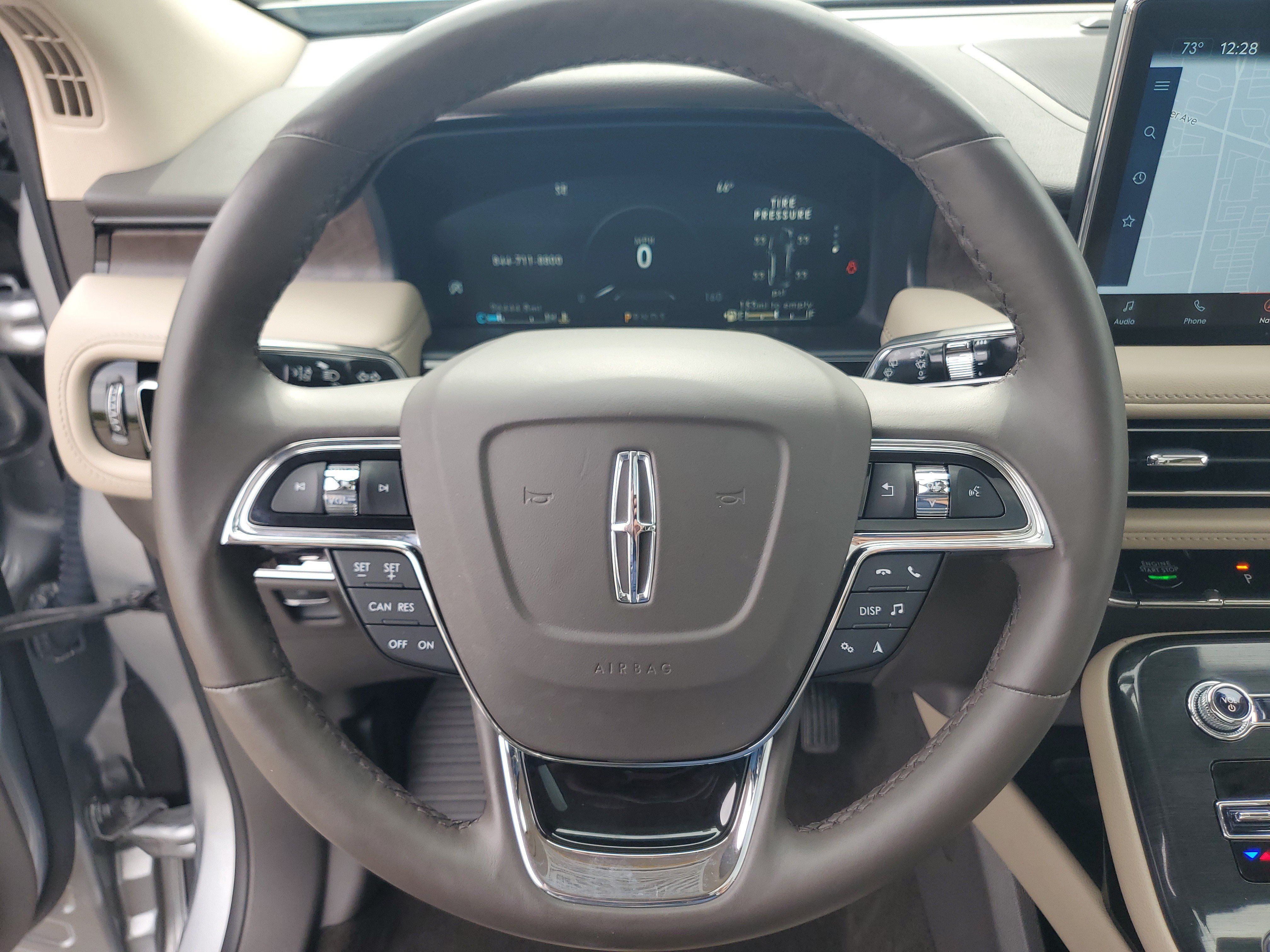 Used 2023 Lincoln Nautilus Reserve w/ Luxury Package AWD/4WD image 14