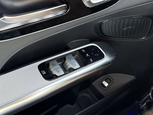 New 2026 Mercedes-Benz GLC 300 image 16