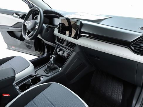 New 2026 Volkswagen Taos S image 32