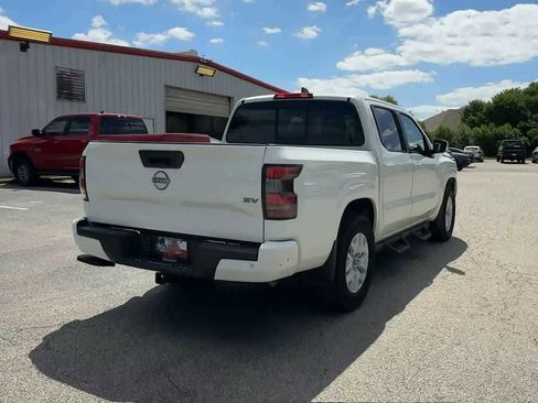 Used 2022 Nissan Frontier SV image 7