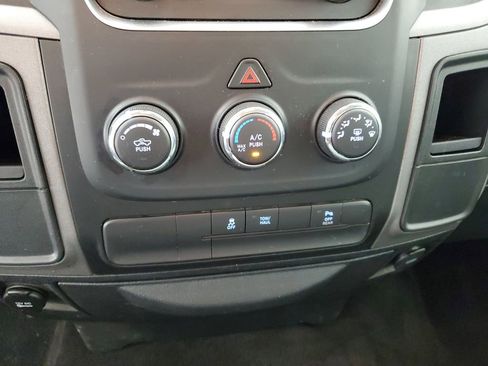 Used 2017 RAM 2500 Tradesman w/ Chrome Appearance Group image 18