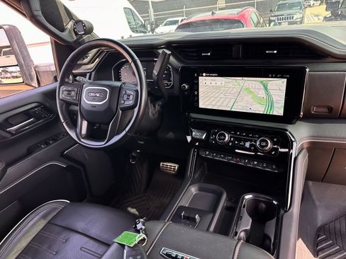 Used 2025 GMC Sierra 2500 AT4X w/ AT4X AEV Edition AWD/4WD image 14