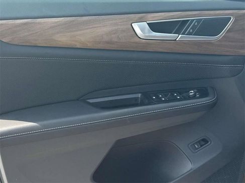 New 2025 Volkswagen Atlas SE image 10