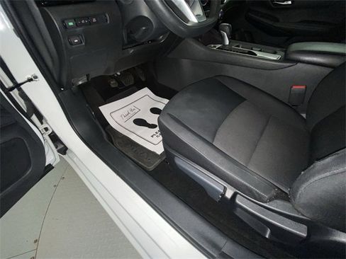 Used 2023 Nissan Sentra SV image 12