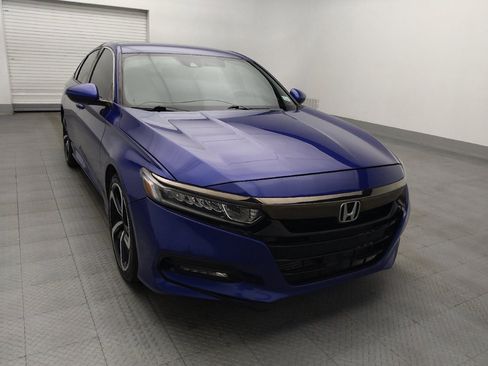 Used 2018 Honda Accord Sport image 14