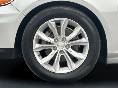 Used 2020 Chevrolet Malibu LT FWD image 29