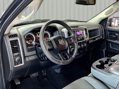 Used 2018 RAM 1500 Tradesman AWD/4WD image 16