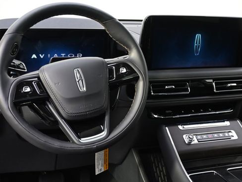 New 2026 Lincoln Aviator Reserve AWD/4WD image 12