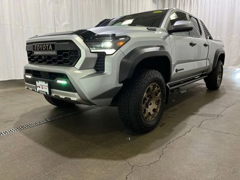 Used 2024 Toyota Tacoma 4x4 Double Cab Hybrid image 25