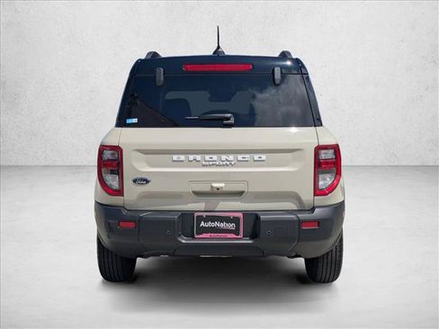 Used 2025 Ford Bronco Sport Outer Banks AWD/4WD image 7