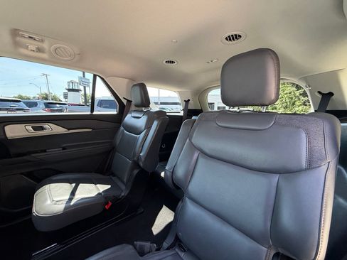 Used 2026 Ford Explorer Active w/ Active Comfort Package AWD/4WD image 25
