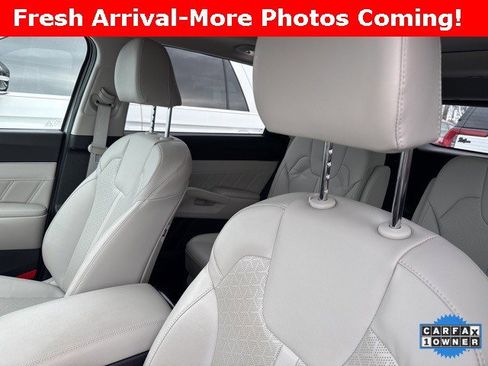 Used 2022 Kia Sorento SX image 11