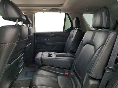 Used 2023 Honda Pilot Touring image 25
