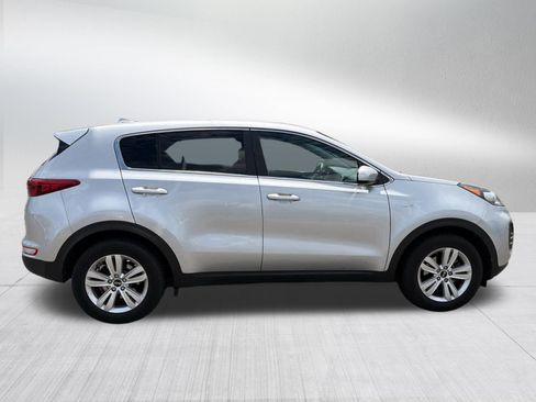Used 2019 Kia Sportage LX AWD/4WD image 4