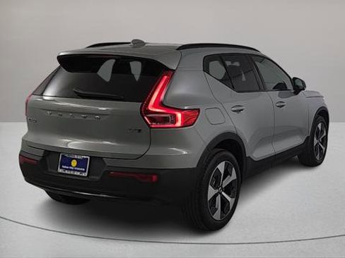 Certified 2026 Volvo XC40 B5 Plus w/ Protection Package Premier AWD/4WD image 4