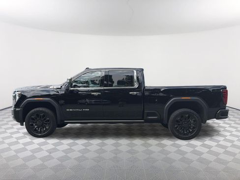 Used 2024 GMC Sierra 2500 Denali w/ Denali Reserve Package AWD/4WD image 2