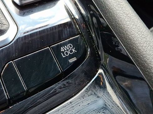 Used 2025 Jeep Compass Limited AWD/4WD image 24