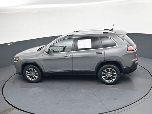 Used 2020 Jeep Cherokee Latitude Plus w/ Comfort/Convenience Group image 32