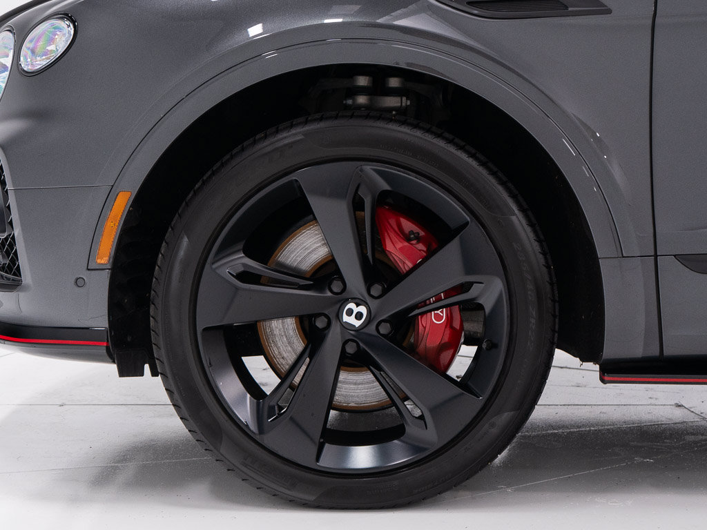 Certified 2022 Bentley Bentayga AWD/4WD image 42