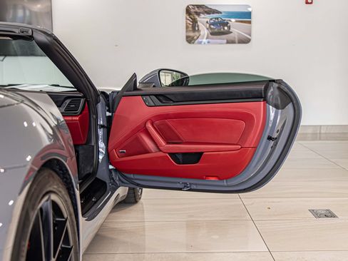 Used 2025 Porsche 911 Carrera 4 GTS AWD/4WD image 34