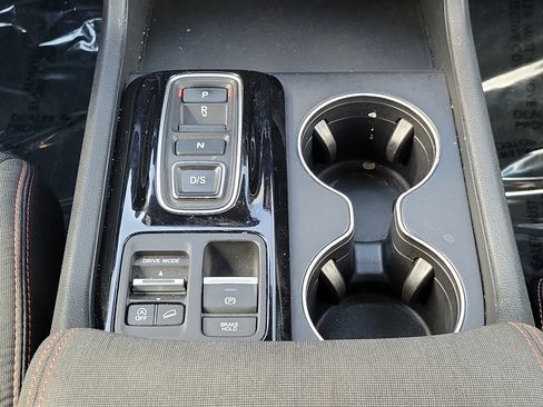 Certified 2025 Honda Pilot Sport image 15