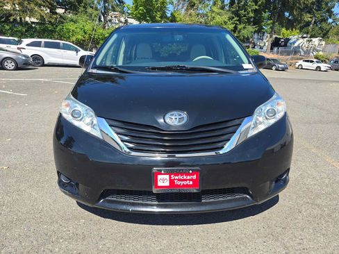 Used 2014 Toyota Sienna LE FWD image 8