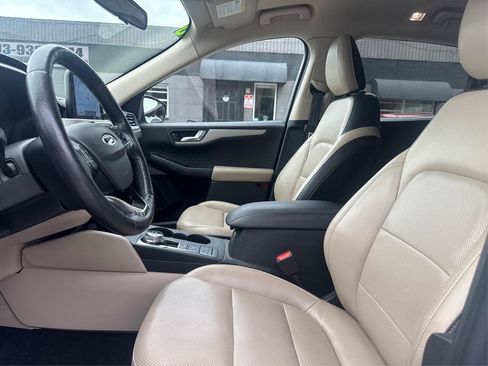 Used 2020 Ford Escape SEL FWD image 9