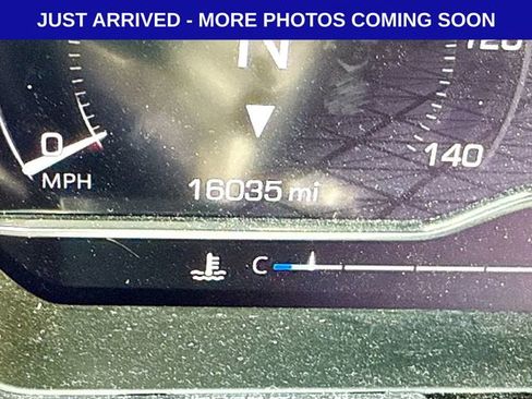 Used 2024 GMC Sierra 1500 Elevation image 12