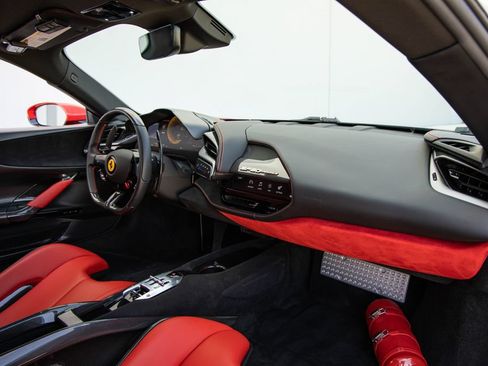 Used 2022 Ferrari SF90 Stradale AWD/4WD image 34