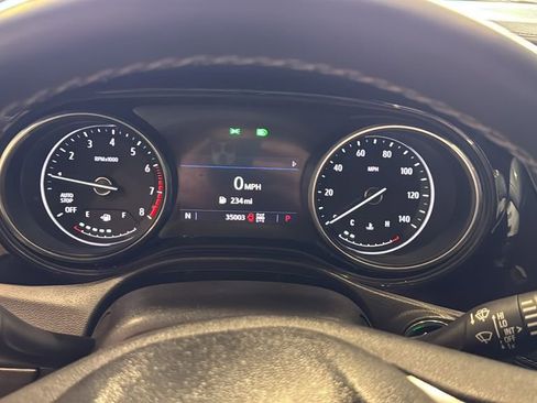 Used 2022 Buick Encore GX Preferred w/ Cold Weather Comfort Package AWD/4WD image 27