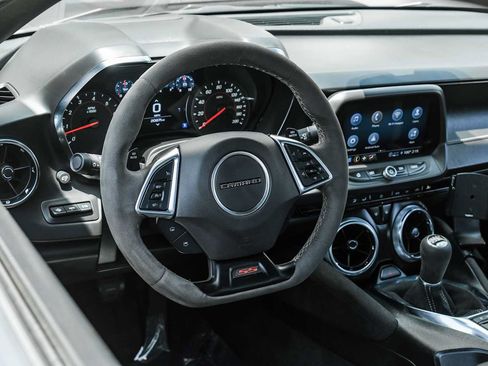 Used 2022 Chevrolet Camaro SS RWD image 15