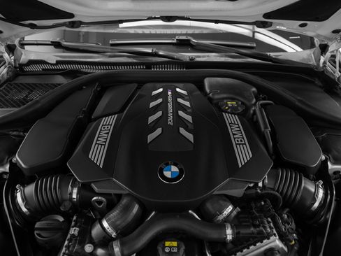 Used 2022 BMW M850i xDrive image 18